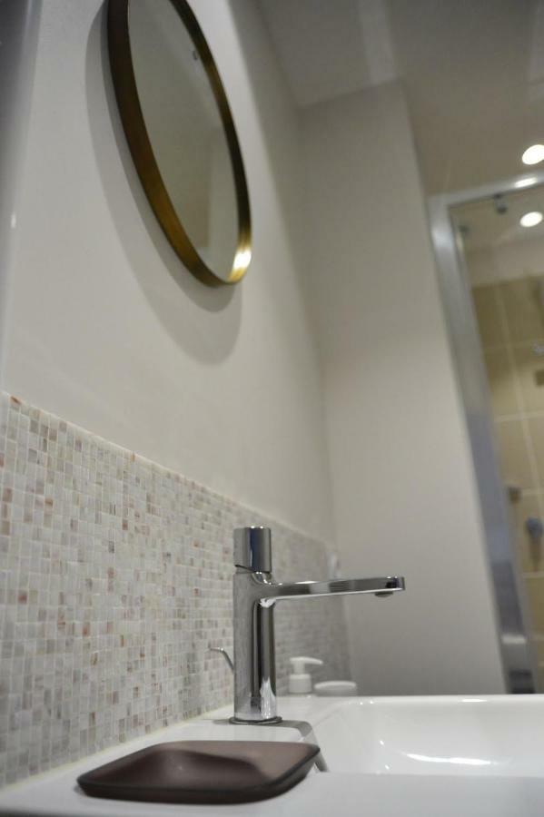 Cosy Apartment Ideally Located In The Old Town Ліон Екстер'єр фото